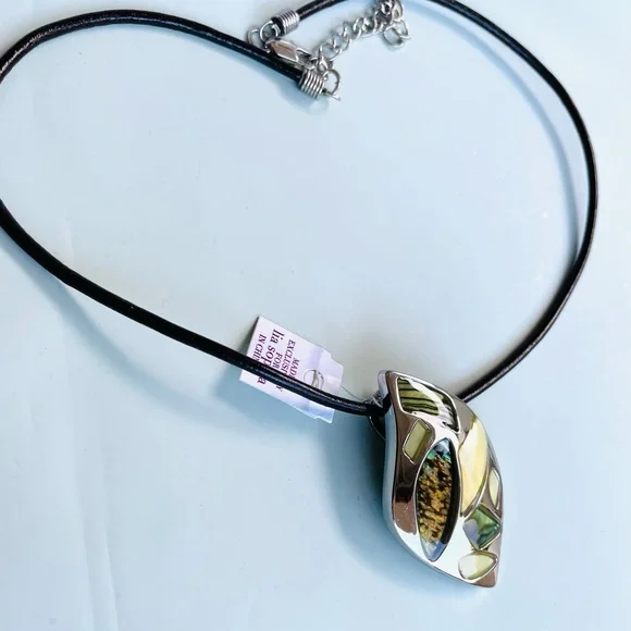Lia Sophia Jewelry Lia Sophia Silver Tone Abalone Mother Of Pearls Necklace Poshmark